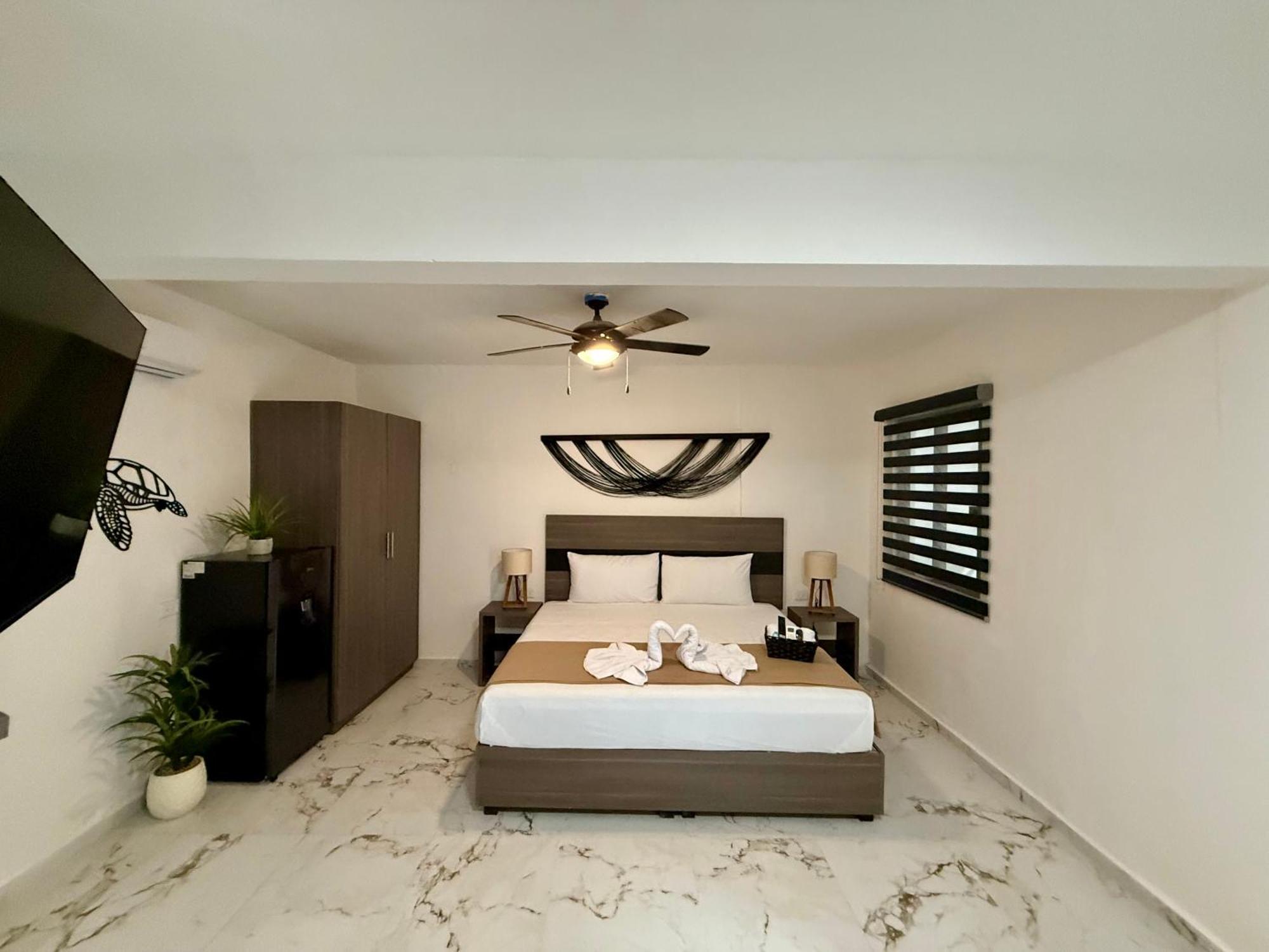 Отель Casa Tortuga 5Th Ave Плая-дель-Кармен Экстерьер фото